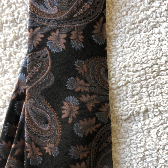 Robert Talbott Best of Class Tie - Picture 2 of 4